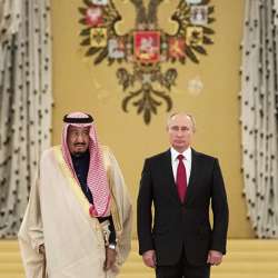  الرئيس الروسي فلاديمير بوتين والعاهل السعودي الملك سلمان بن عبد العزيز