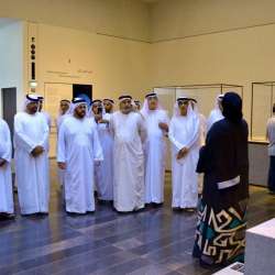 وفد من جمعية العسكريين المتقاعدين يزور متحف اللوفر أبوظبي
