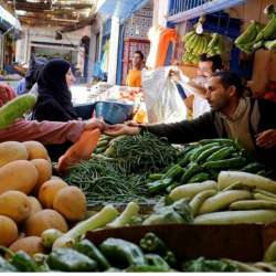 جانب من سوق للخضراوات في الدار البيضاء بالمغرب 