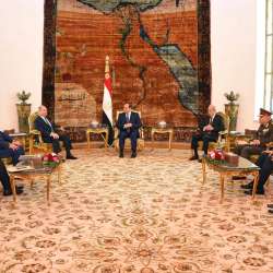 السيسي يستقبل رئيس وزراء المملكة الأردنية