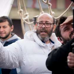 المخرج عادل أثناء التصويربمسلسل  