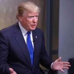 الرئيس الأمريكي دونالد ترامب في البيت الأبيض 