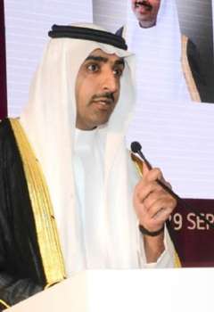 الشيخ محمد بن خليفة آل خليفة وزير النفط البحريني 