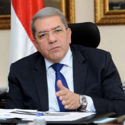 وزير المالية المصري عمرو الجارحي