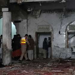 تفجير مسجد