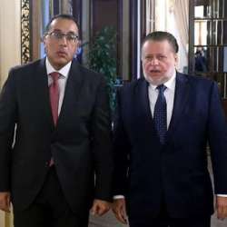 محافظ البنك المركزي ومدبولي