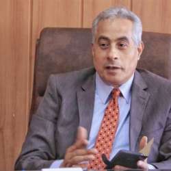 وزير القوى العاملة