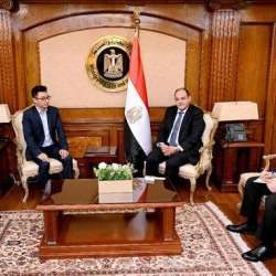 لقاء وزير الصناعة