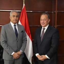وزير القوى العاملة وسفير مصر