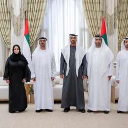 الرئيس مع السفراء الجديد