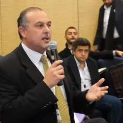 معتز أمين