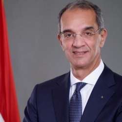 وزير الاتصالات المصري
