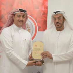 تكريم الرحال والإعلامي الإماراتي إبراهيم الذهلي