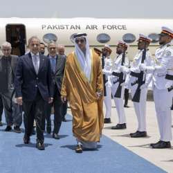 Prime Minister of Pakistan arrives in UAE