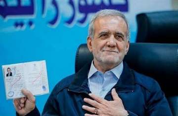 مسعود بزشكيان الرئيس الإيراني الجديد