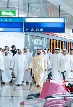 محمد بن راشد في مطار دبي