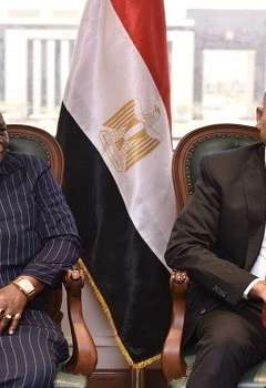 وزير العمل المصري والمسؤول الكيني