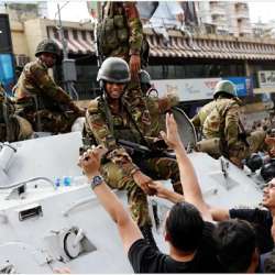 قائد الجيش : تشكيل حكومة تضم الأحزاب كافة في بنغلاديش