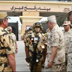 رئيس الأركان المصري يتفقد القوات على الحدود مع غزة