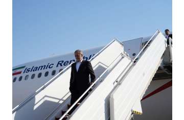 Iran's new president arrives in Iraq