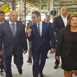 زيارة  المهندس حسن الخطيب لشركة جنرال موتورز للسيارات