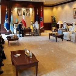 لقاء رئيس الوزراء الكويتي ووزير الخارجية المصري
