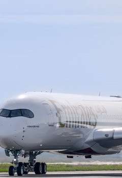 طيران الإمارات تتسلم أولى طائراتها الـ«إيرباص A350»