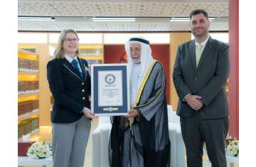 Sharjah Ruler receives Guinness certificate for Arabic Dictionary