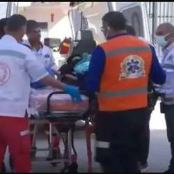 معبر رفح يستقبل 50 مصابًا فلسطينيًا لتلقي العلاج