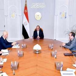 لقاء الرئيس السيسي ورئيس إيني الإيطالية