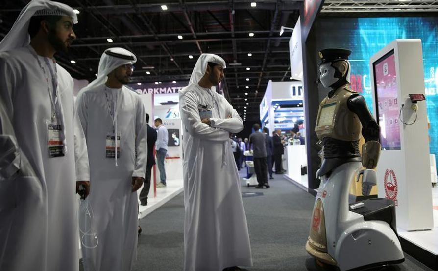 كهرباء دبي تبدأ توظيف خمسة روبوتات ضمن كادرها