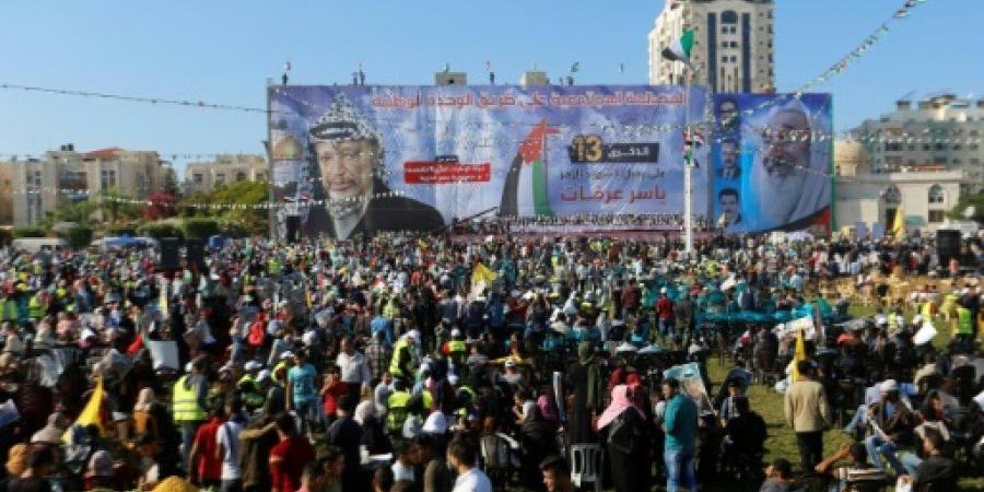 حركة فتح تحيي ذكرى رحيل ياسر عرفات لاول مرة في غزة منذ عشر سنوات