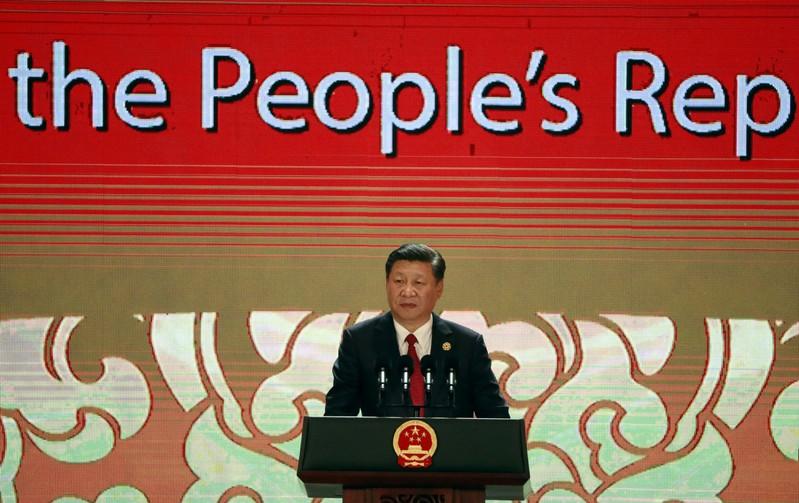 الرئيس الصيني يتعهد بزيادة الانفتاح والدفاع عن الوظائف