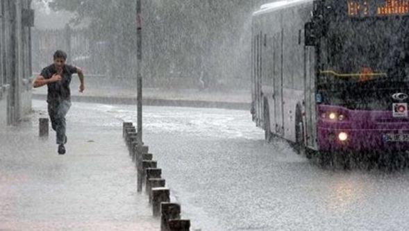 إجلاء العديد من السكان في ألبانيا بسبب الأمطار(أرشيفية)