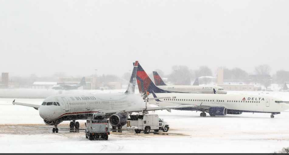 الأجواء الثلجية تسببت بانزلاق الطائرة
