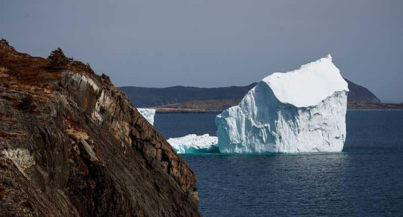 التغير المناخي يواصل إذابة جليد القطب الشمالي