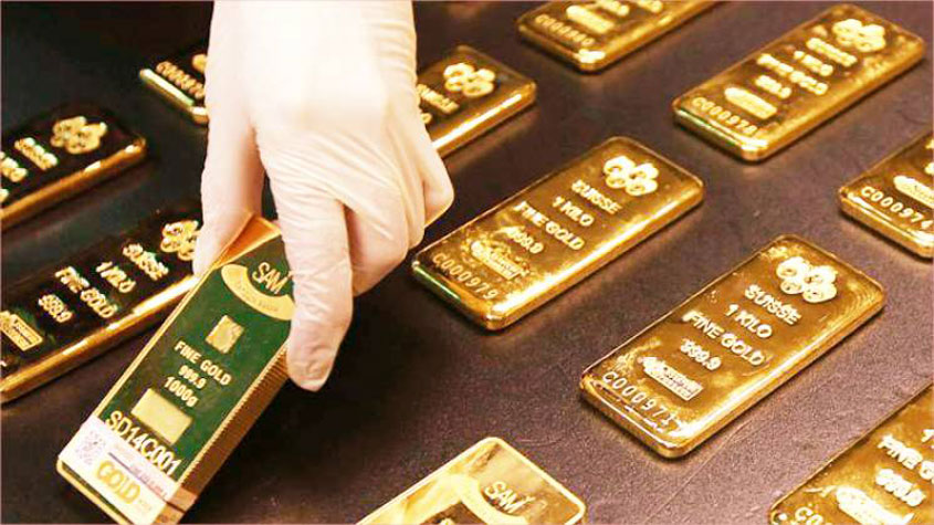 الذهب يتراجع مع تعافي الدولار