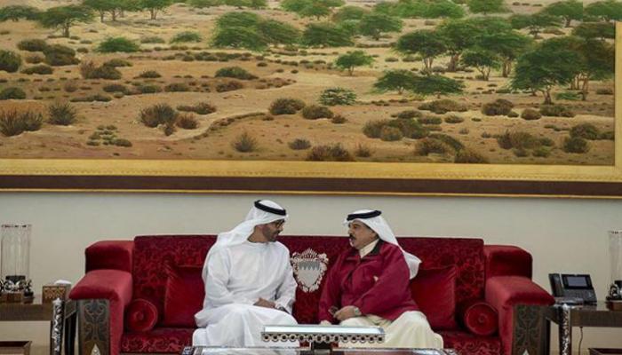 محمد بن زايد يلتقي ملك البحرين