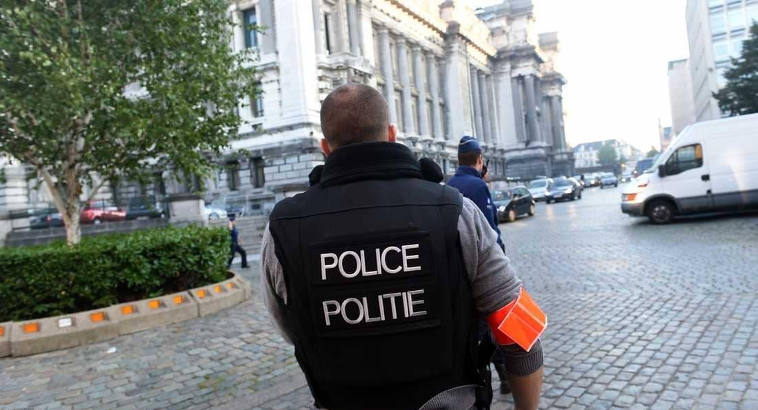 طعن شرطي وسط بروكسل