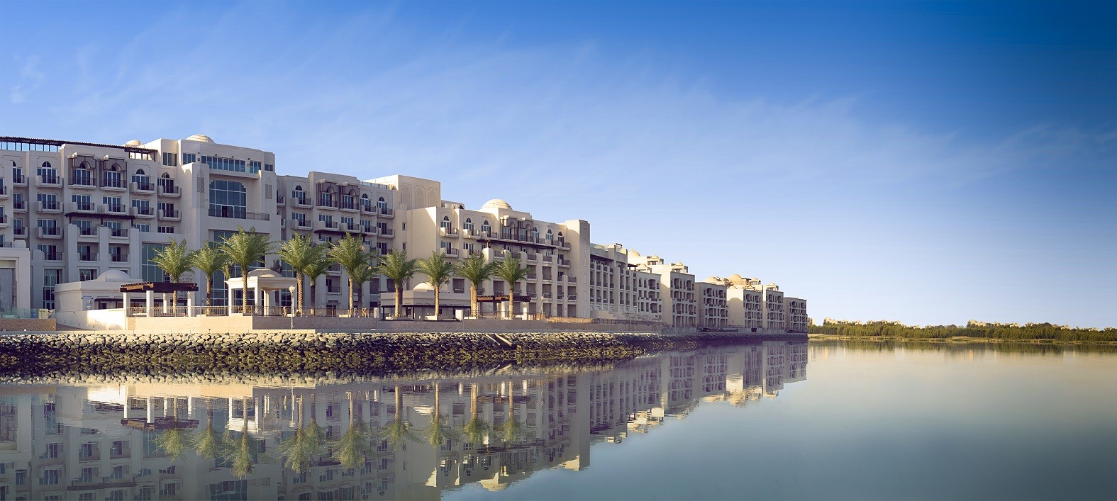   فندق أنانتارا القرم الشرقي أبوظبي