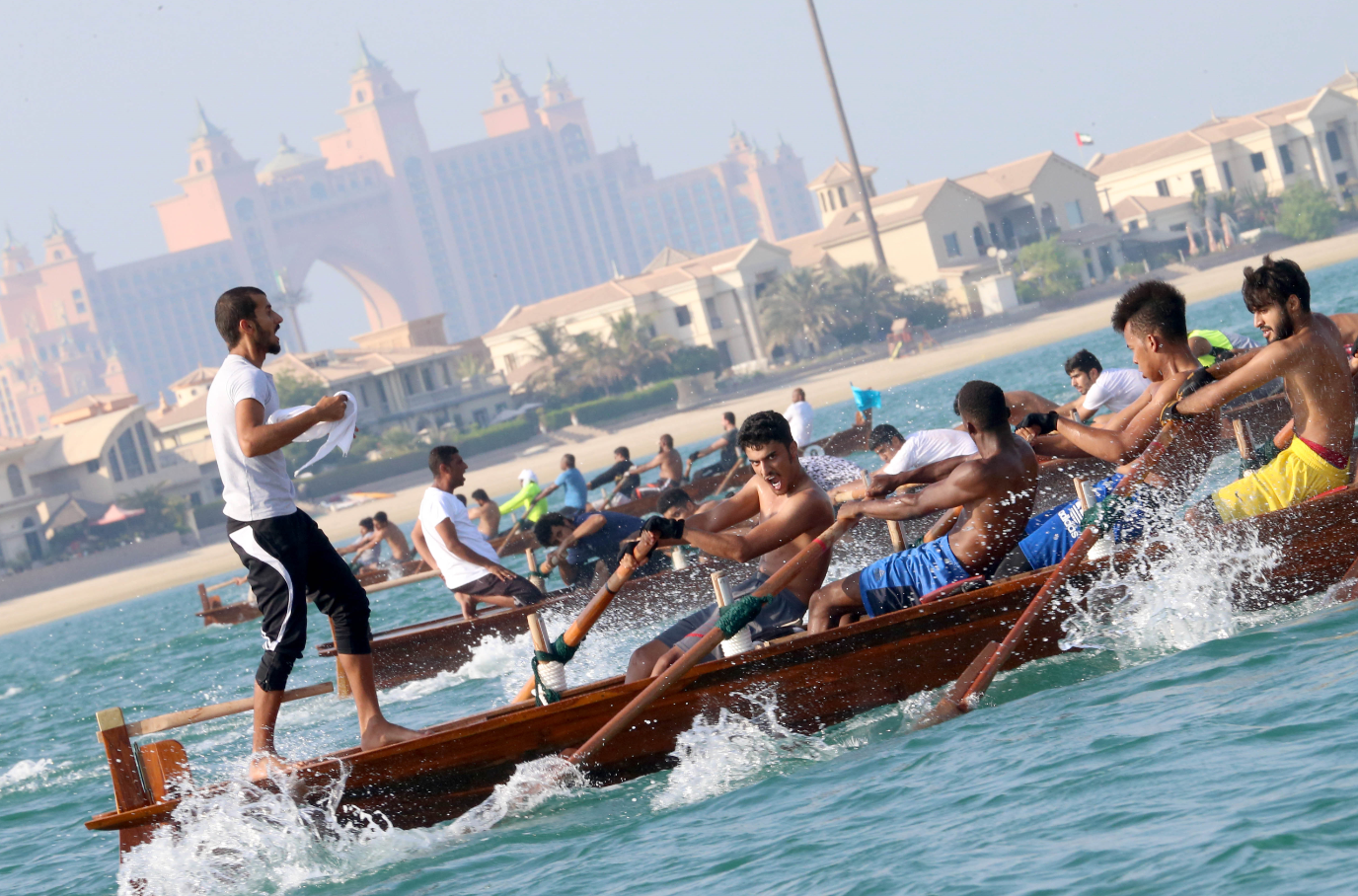 بطولة دبي لقوارب التجديف