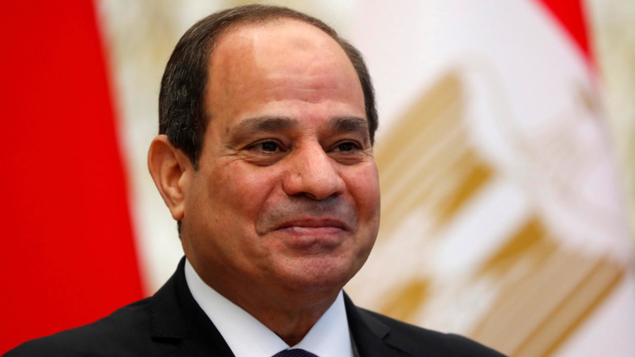 الرئيس المصري يوقع قانونين جديدين بشأن العام المالي الجديد