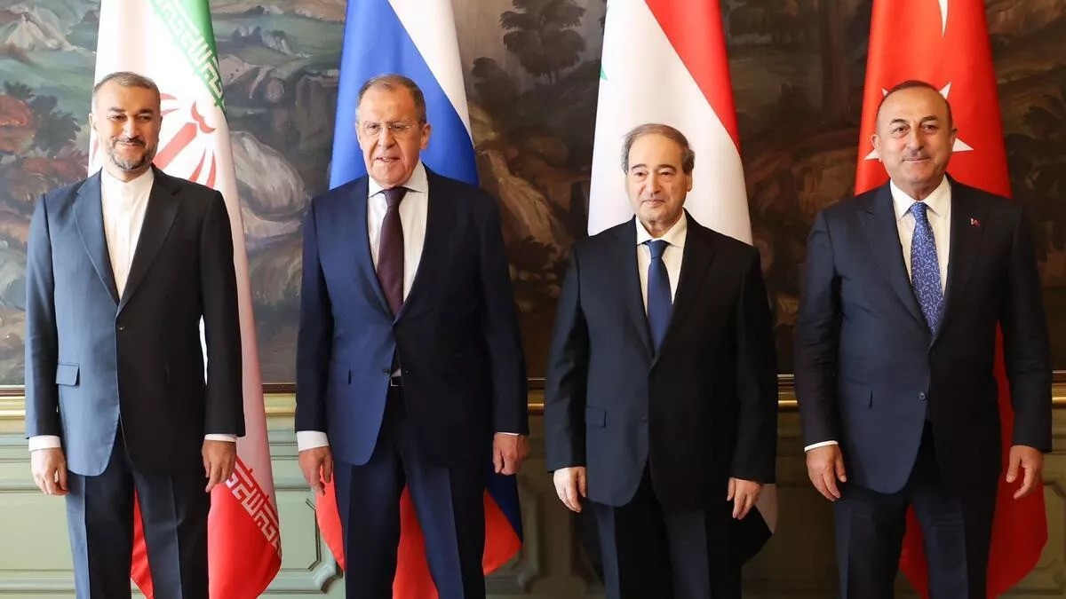 وزراء خارجية تركيا وسوريا وروسيا وإيران في موسكو