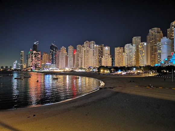 شاطئ دبي