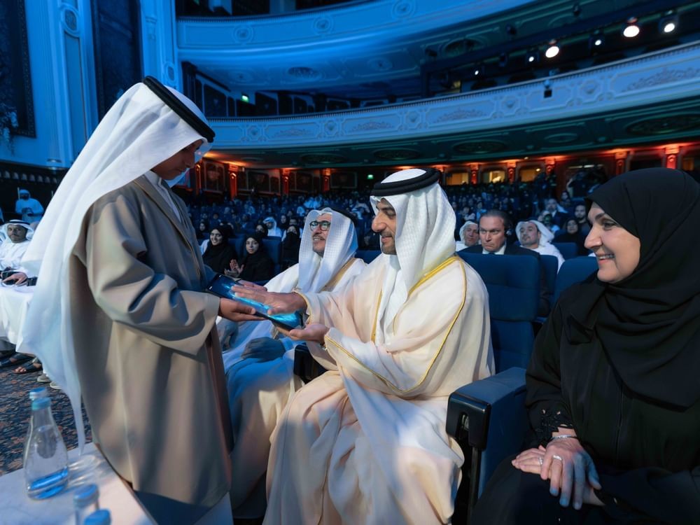 Sultan bin Ahmed honours SAEE’s winners