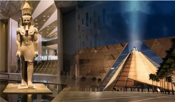 المتحف المصري الكبير