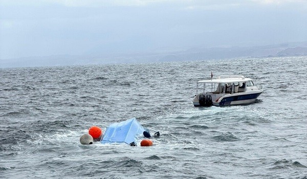 انقلاب قارب