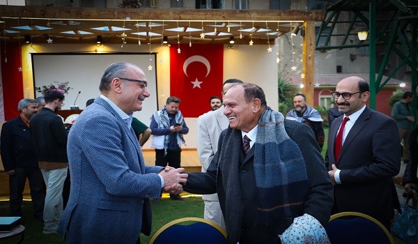 السفارة التركية بالقاهرة تنظم حفل إفطار للعائلات الفلسطينية من غزة