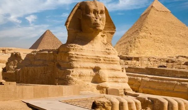 تمثال ثانٍ لأبو الهول في الجيزة