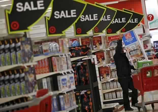 تراجع أسعار البيع في المتاجر البريطانية خلال الشهر الماضي